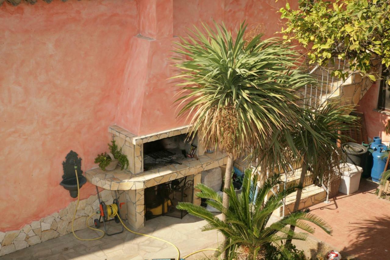 L'Isola Felice Apartment Monserrato Exterior foto